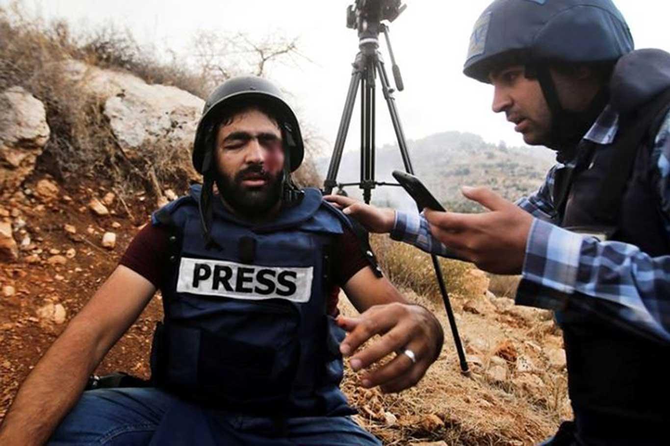 الاحتلال يصيب صحفيًّا بعينه في الضفة الغربية
